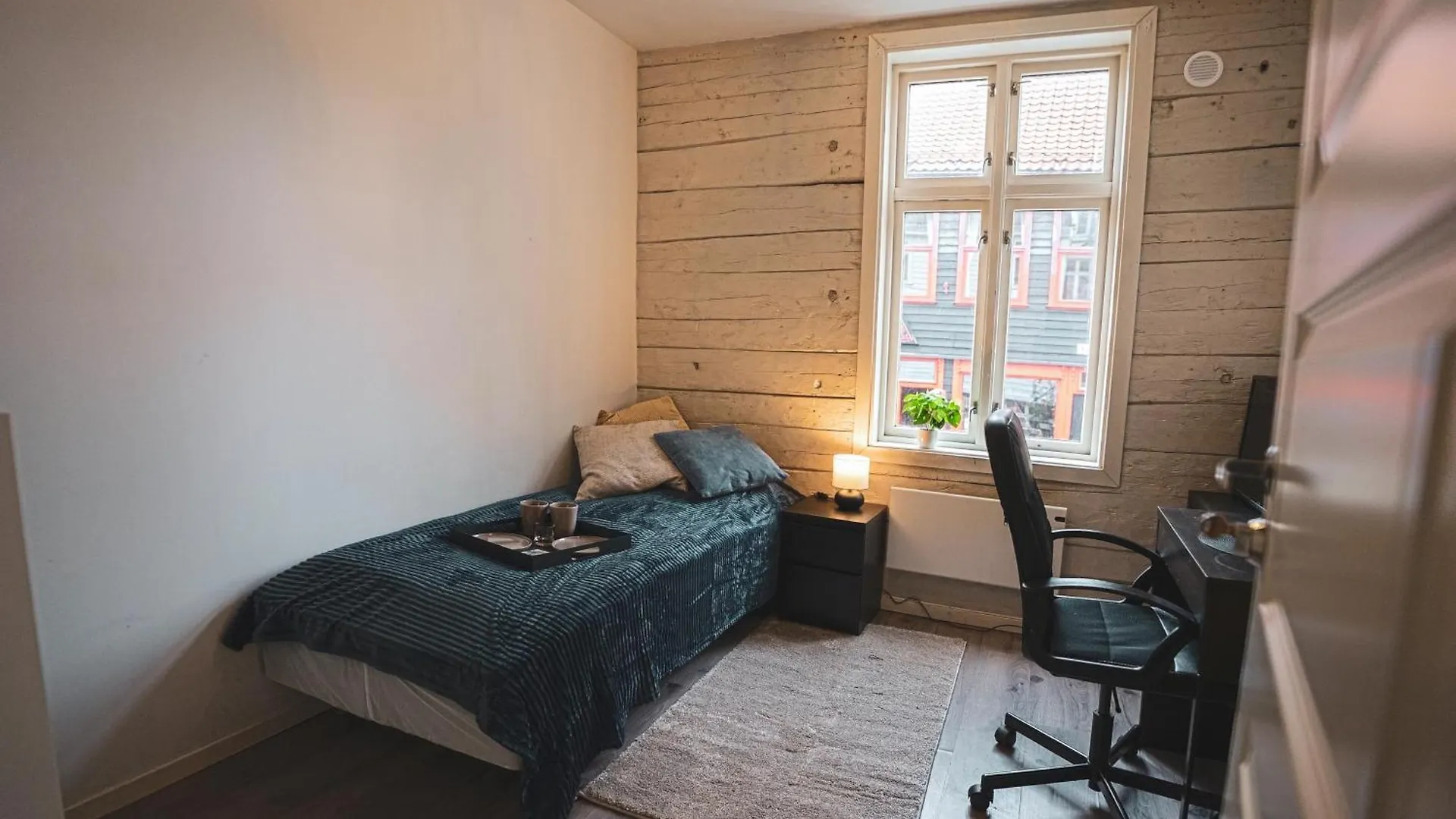 Bryggen Historic Area, Budget Rooms Bergen